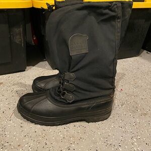Sorel Black Insulated Snow Boots